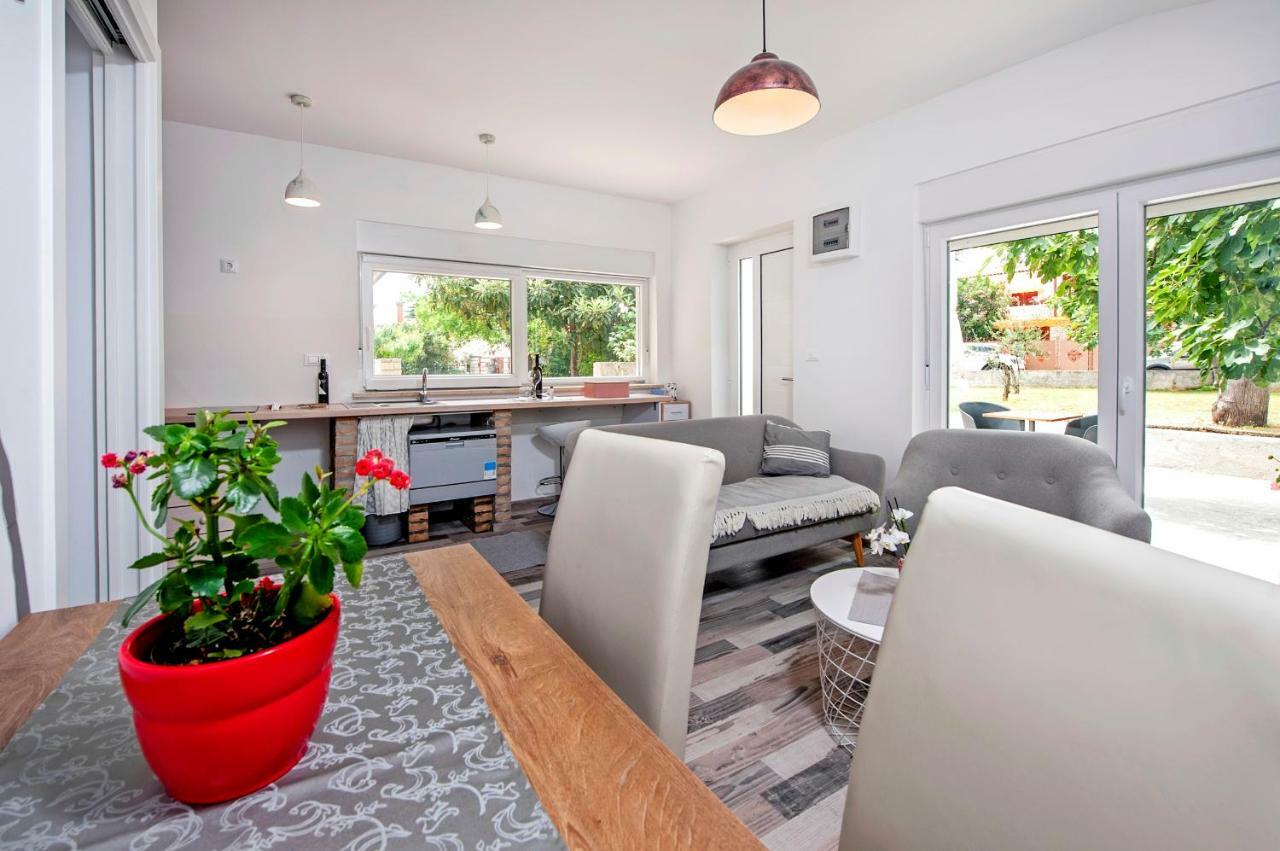Paola Cozy Apartment Rovinj Eksteriør billede