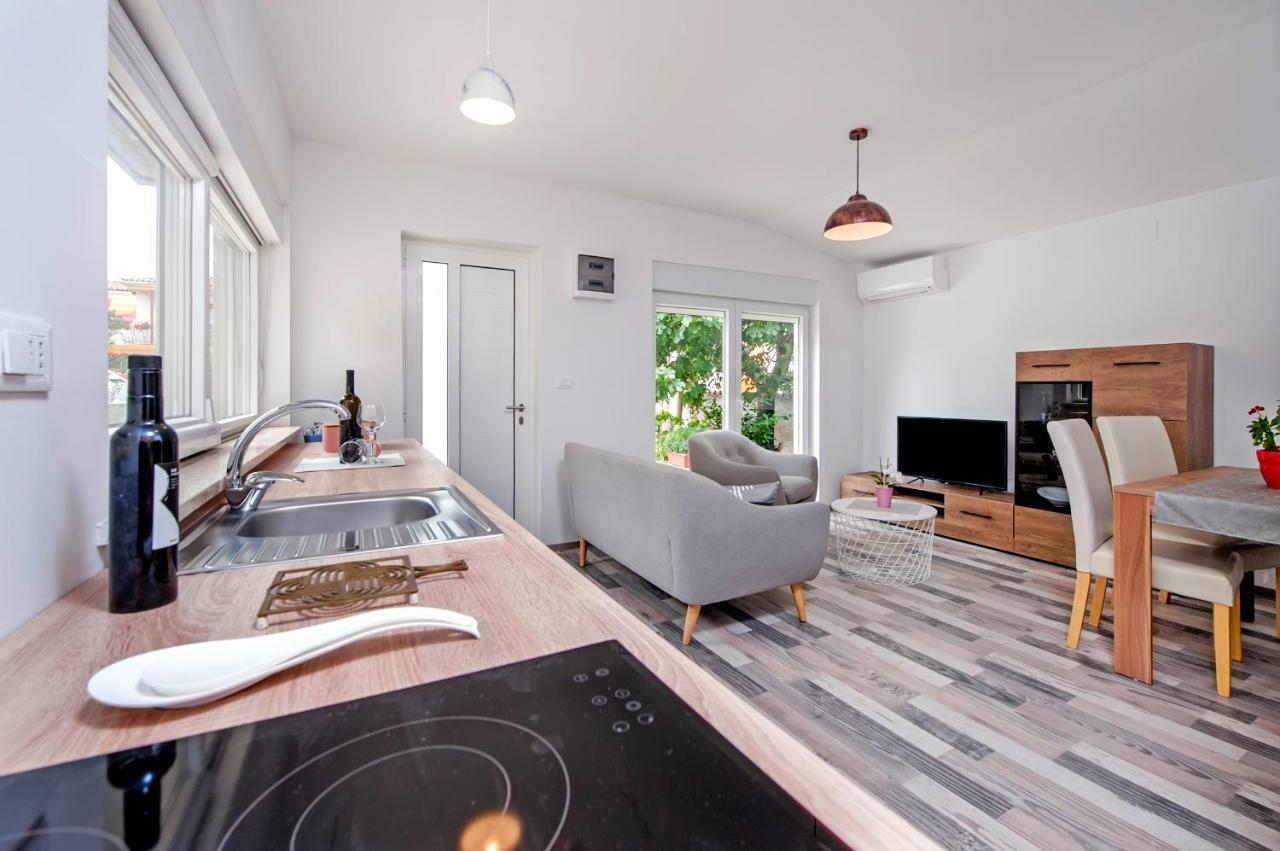 Paola Cozy Apartment Rovinj Eksteriør billede
