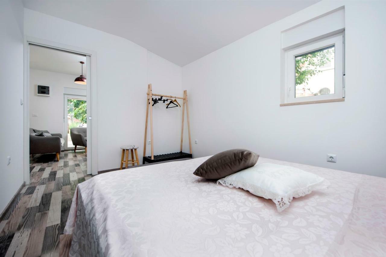 Paola Cozy Apartment Rovinj Eksteriør billede