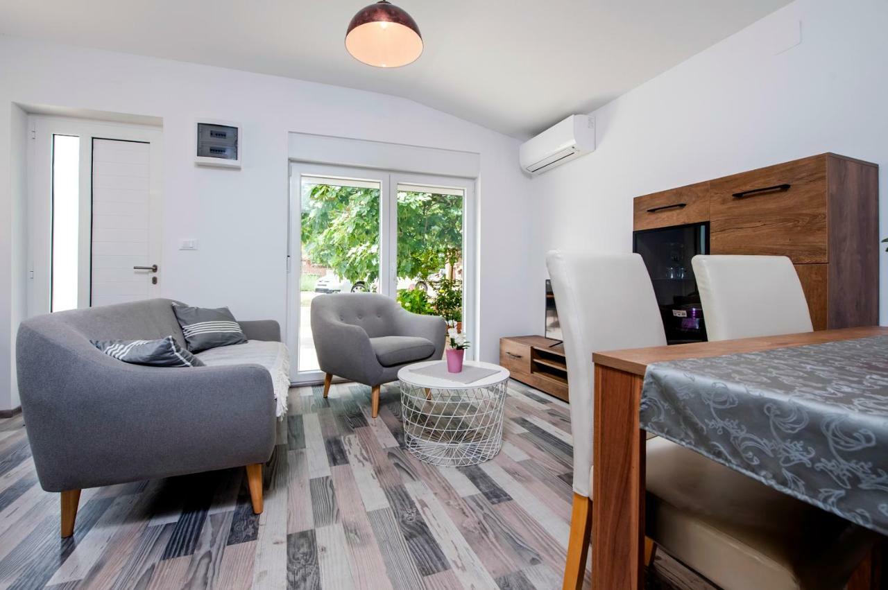 Paola Cozy Apartment Rovinj Eksteriør billede