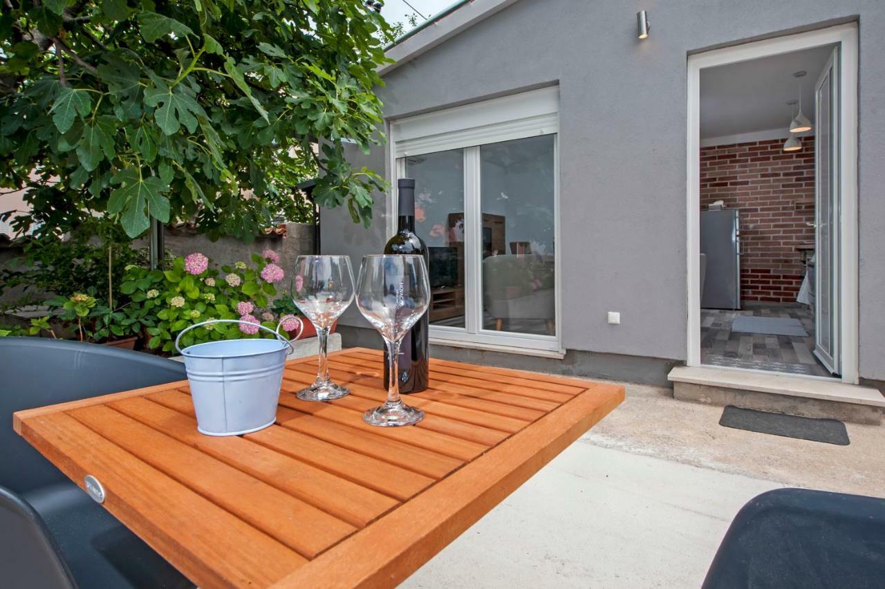 Paola Cozy Apartment Rovinj Eksteriør billede